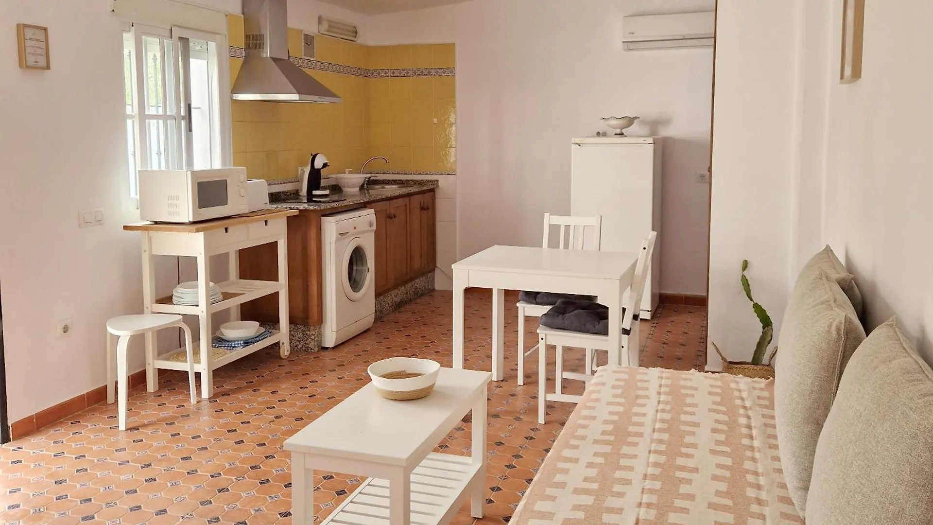 Las Casas De Las Flores Villa Los Canos De Meca Holiday home